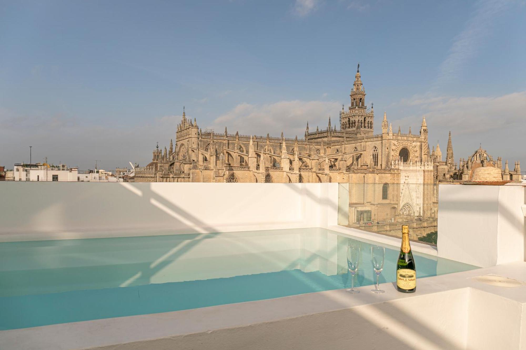 Isg Apartments Modern Atticpool At The Cathedralfree Parking Seville Exterior photo